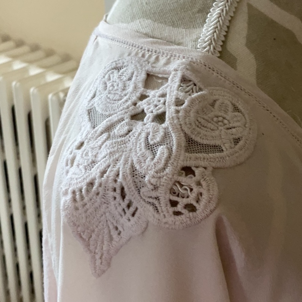 Zara Basic Elegant blush/cream Lace Accent Women's Top. - Picture 4 of 7